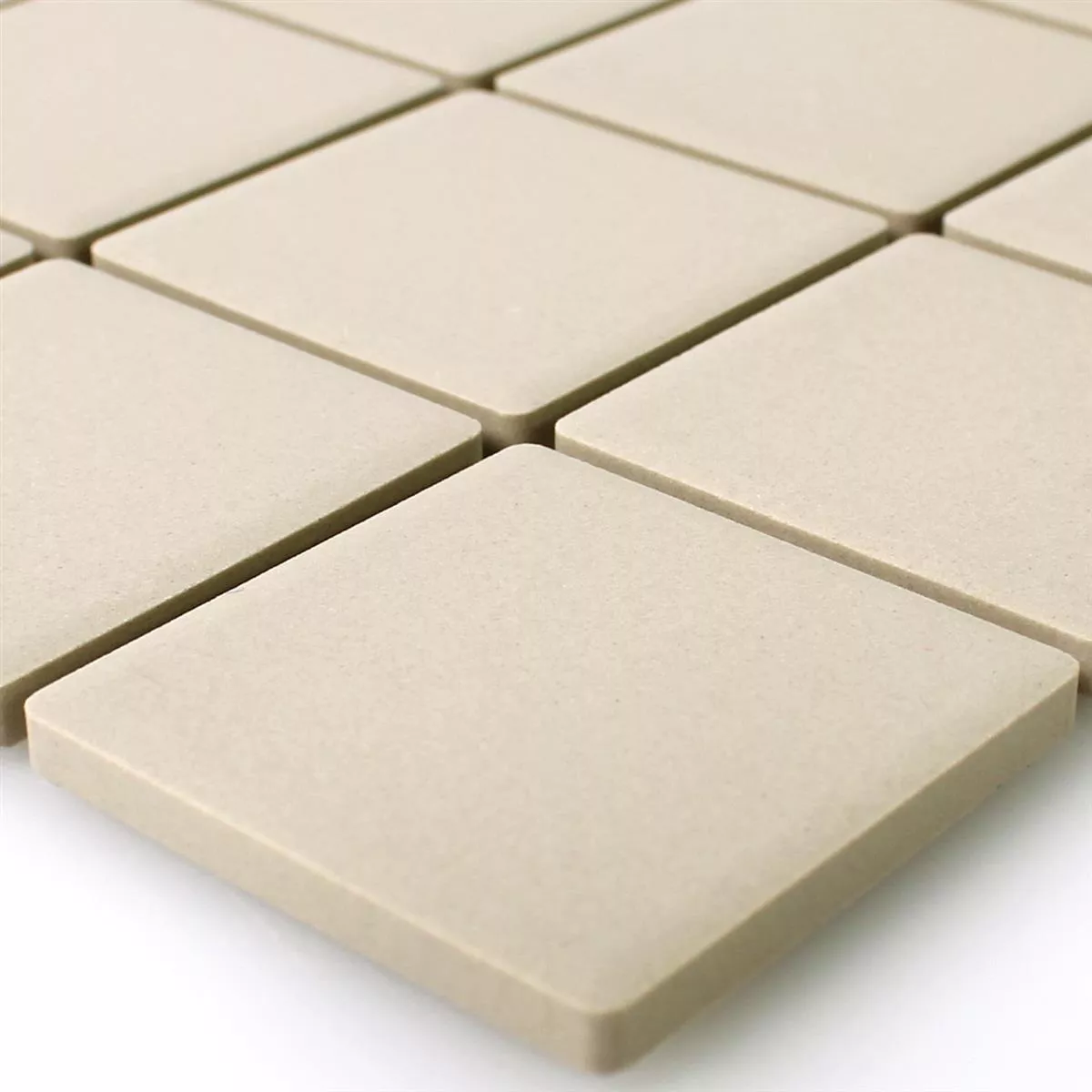 Ljusbeige