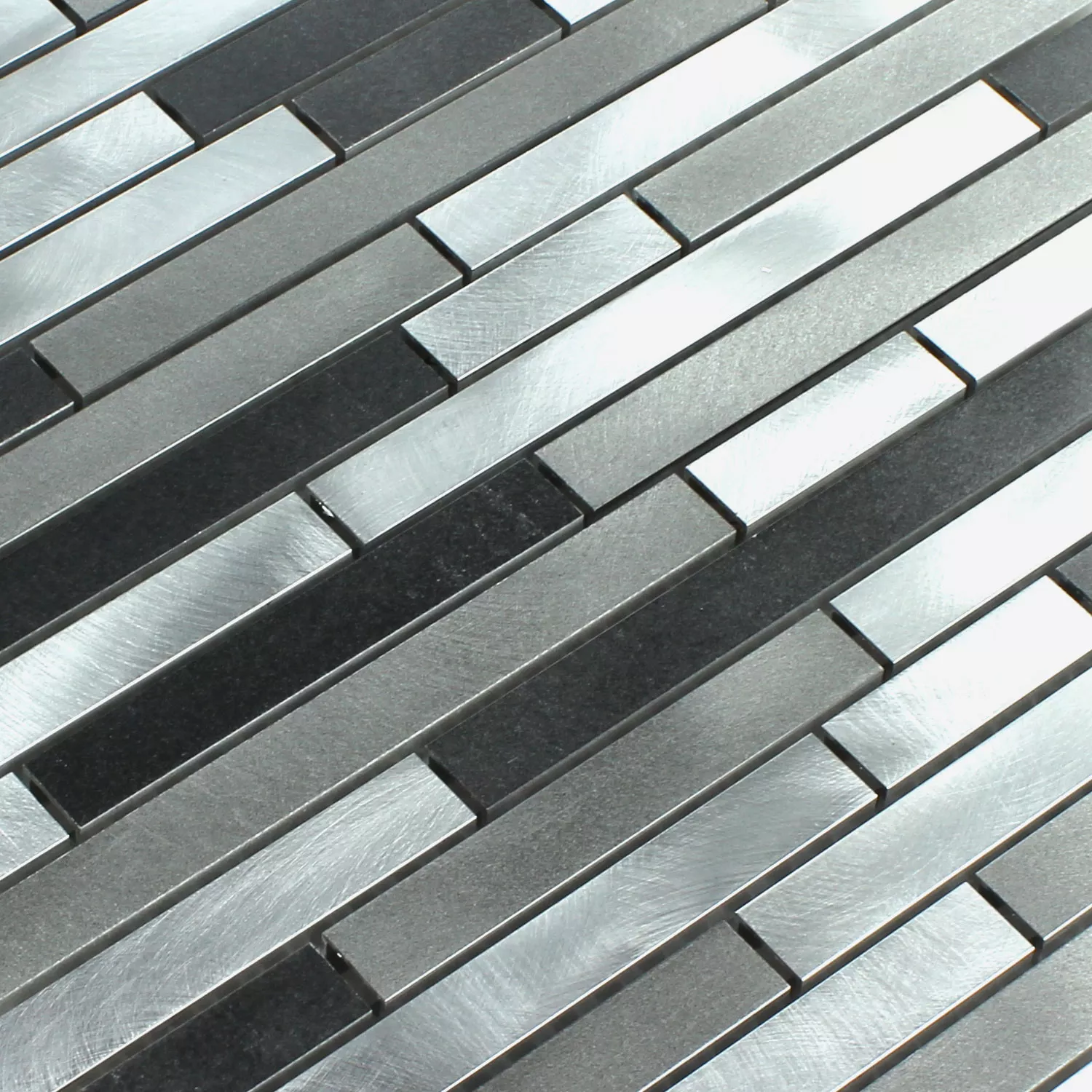 Prov Mosaik Metall Aluminium Svart Silver Mix
