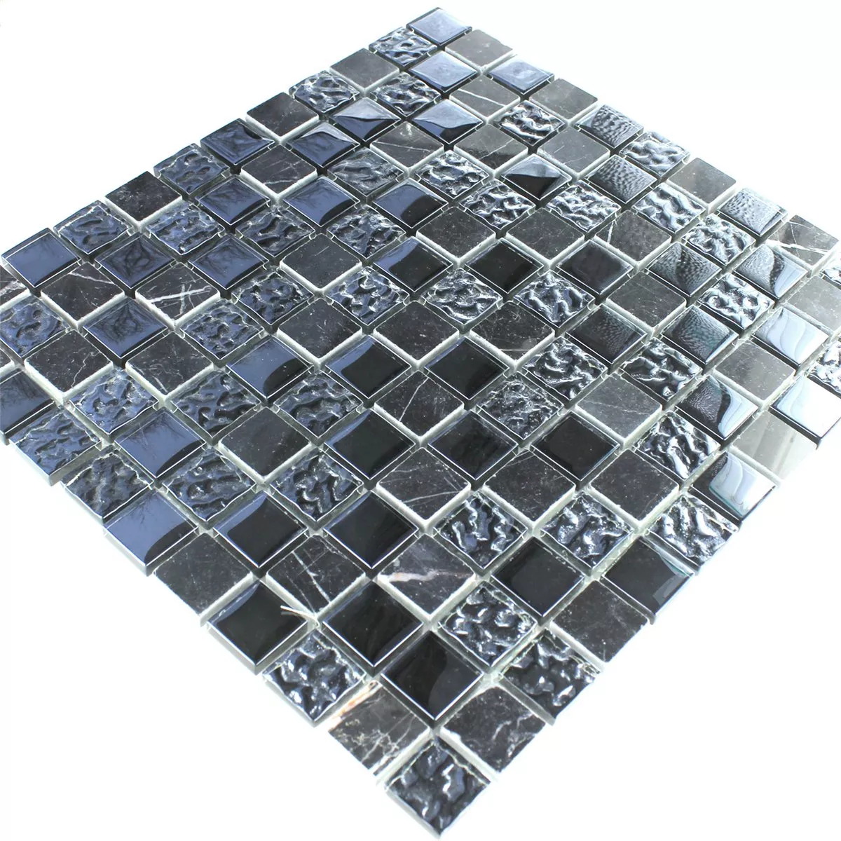 Mosaik Glas Marmor Svart Räffling 25x25x8mm